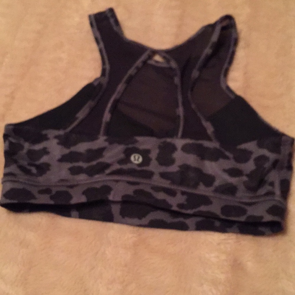 Lululemon - Picture 5 of 6